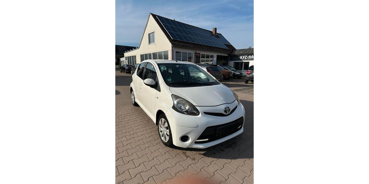 Toyota Aygo (X) 197.175 km 3.000 &euro; Stemwede 32351