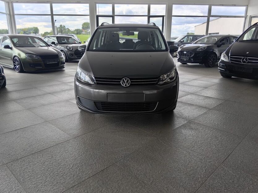VW Touran 169.089 km 6.950 € Salzweg 94121