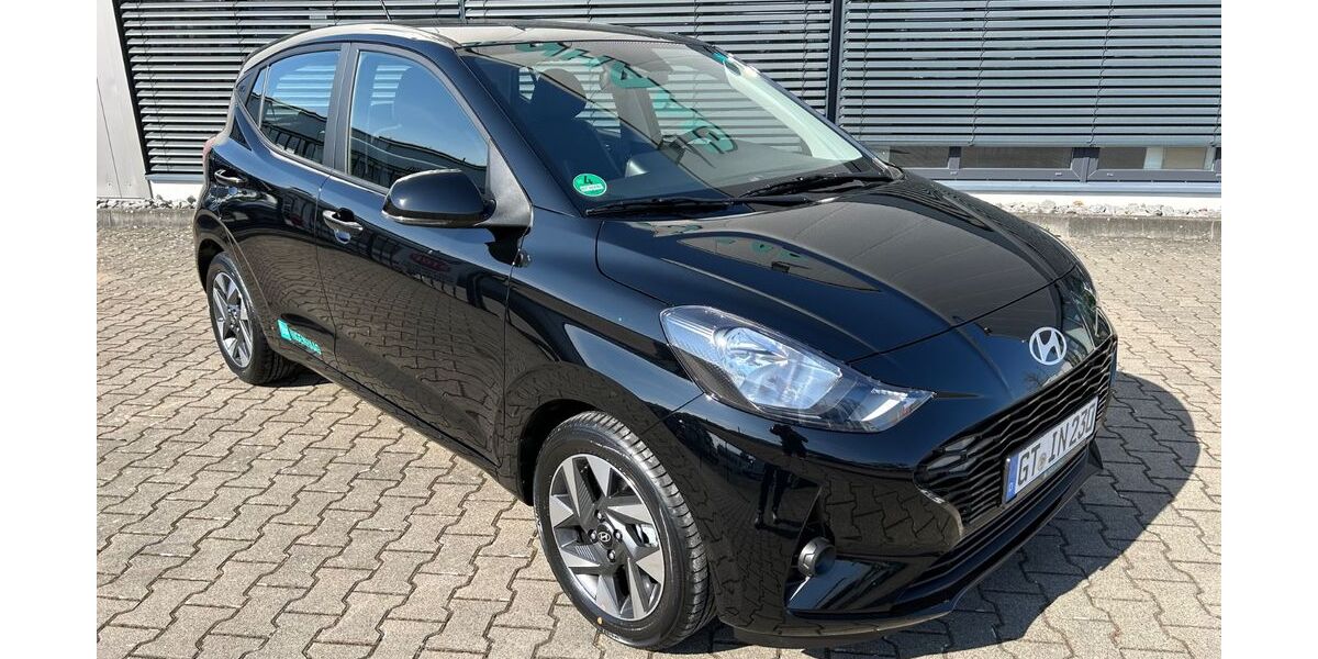 Hyundai i10 3.903 km 18.380 € Schloß Holte-Stukenbrock 33758