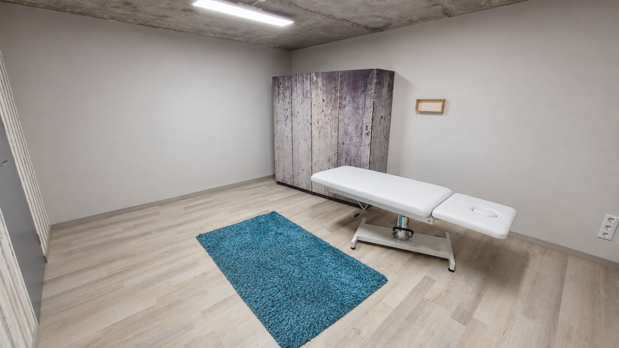 Provisionsfrei* Zweifamilienhaus mit 231 m², Ausbaupotenzial & Doppelgarage — provisionsfrei in Keltern-Weiler - Mehrfamilienhaus, Wohnhaus Keltern | Angebot:27113628