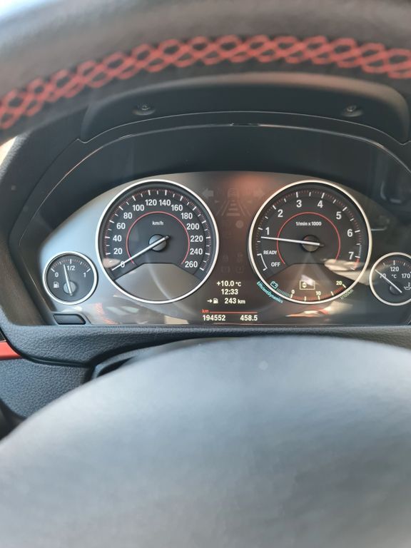 320
