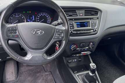 Hyundai i20 78.000 km 7.500 € Schönefeld 12529