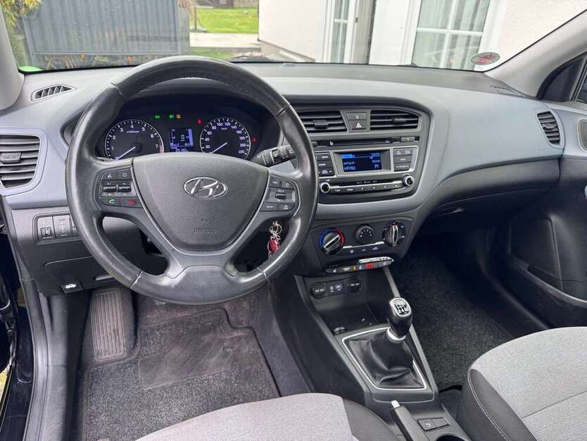 Hyundai i20 78.000 km 7.500 € Schönefeld 12529