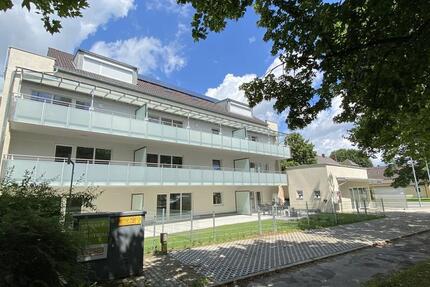Wohnung Freilassing - 3 Zimmer, 84 m&sup2;, 1.210&euro; | Angebot:26251924