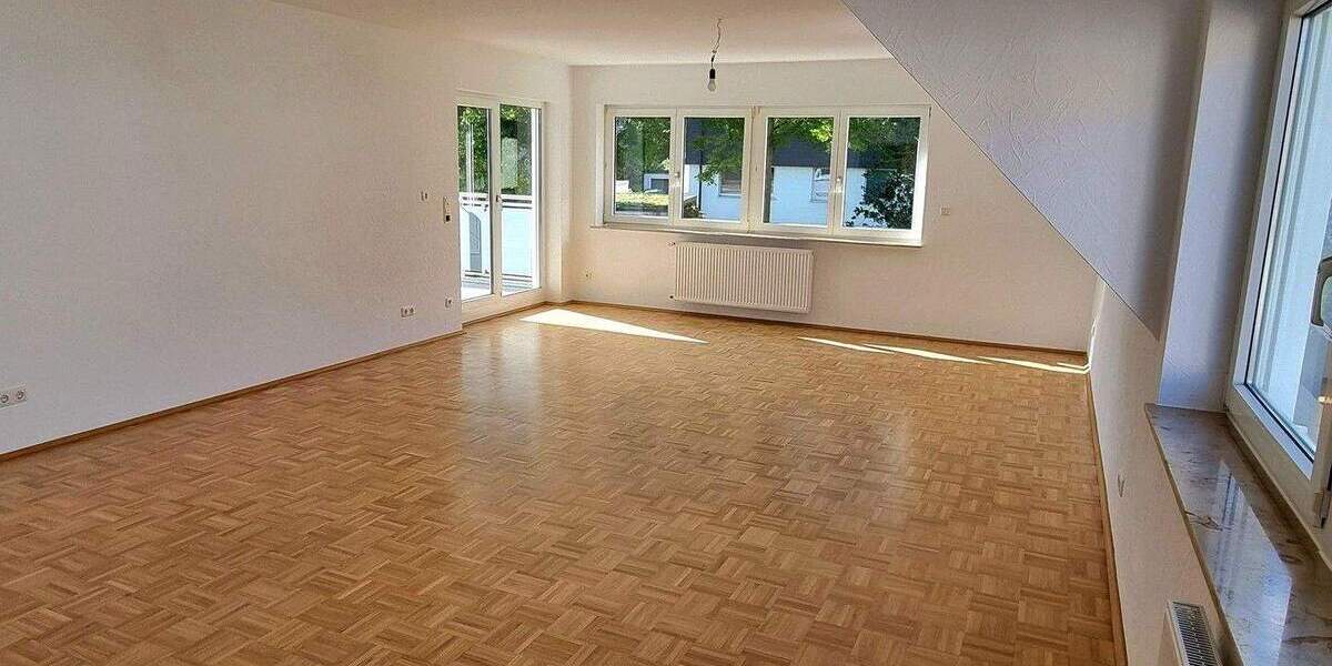 Etagenwohnung Bochum Höntrop - 3 Zimmer, 118 m&sup2;, 1.180&euro; | Angebot:24648767
