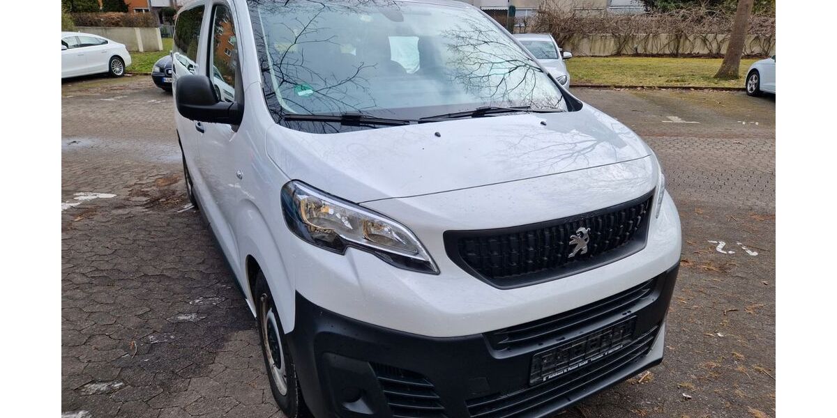 Peugeot Traveller 73.750 km 18.150 &euro; Nürnberg 90473