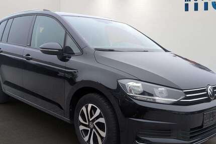 VW Touran 73.140 km 24.490 &euro; Landshut 84030