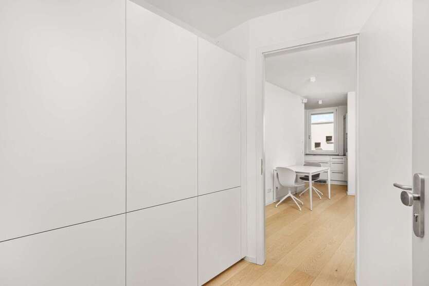 Schmuckstück aus erster Hand | Lift, Einzel-Stellplatz, tolle Ausstattung... 2 zimmer