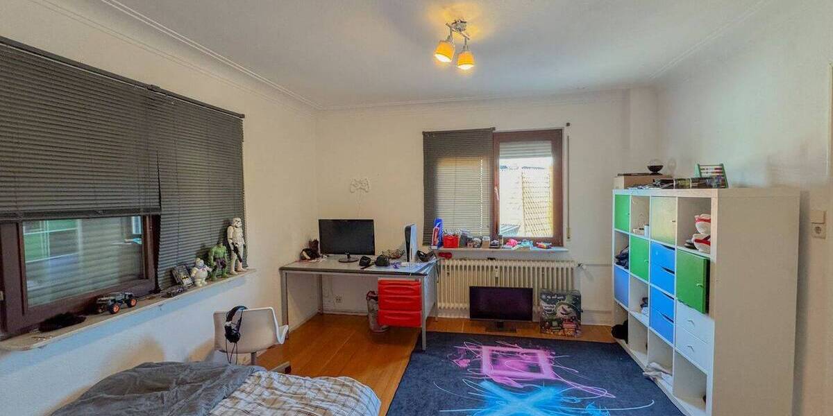 Mehrfamilienhaus, Wohnhaus Friesenheim - 8 Zimmer, 575.000&euro; | Angebot:26080263