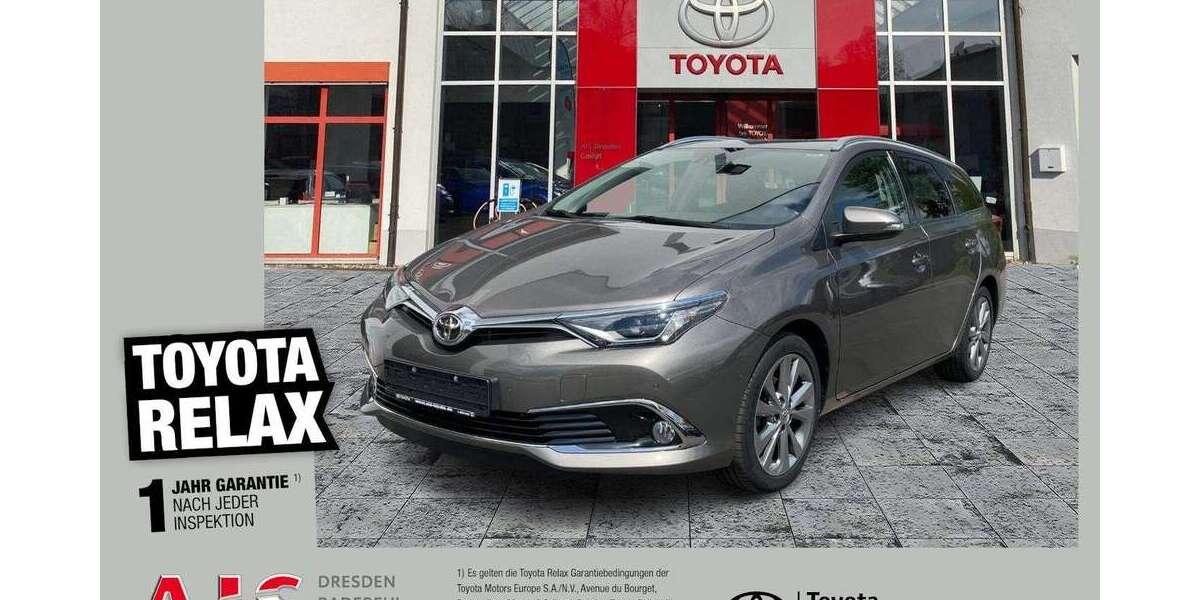 Toyota Auris 82.047 km 13.490 &euro; Dresden 01217