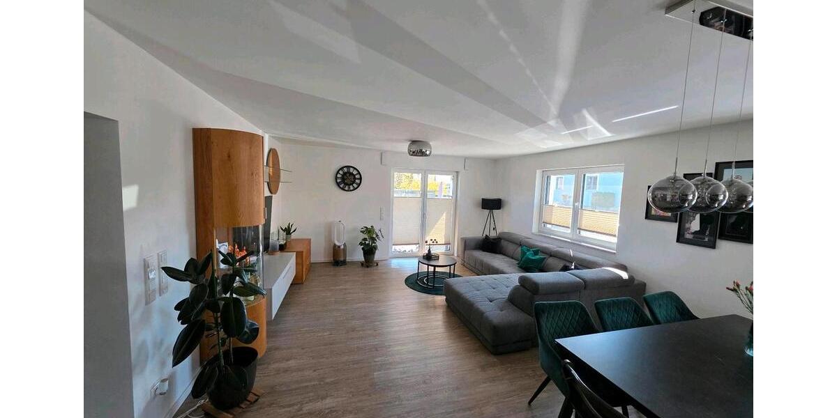 Erdgeschoßwohnung Schwandorf - 3 Zimmer, 101 m&sup2;, 399.000&euro; | Angebot:26372899
