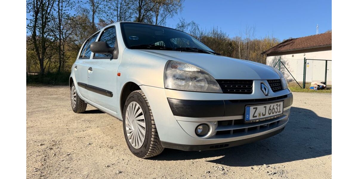 Renault Clio 87.500 km 2.100 &euro; Reichenbach im Vogtland 08468