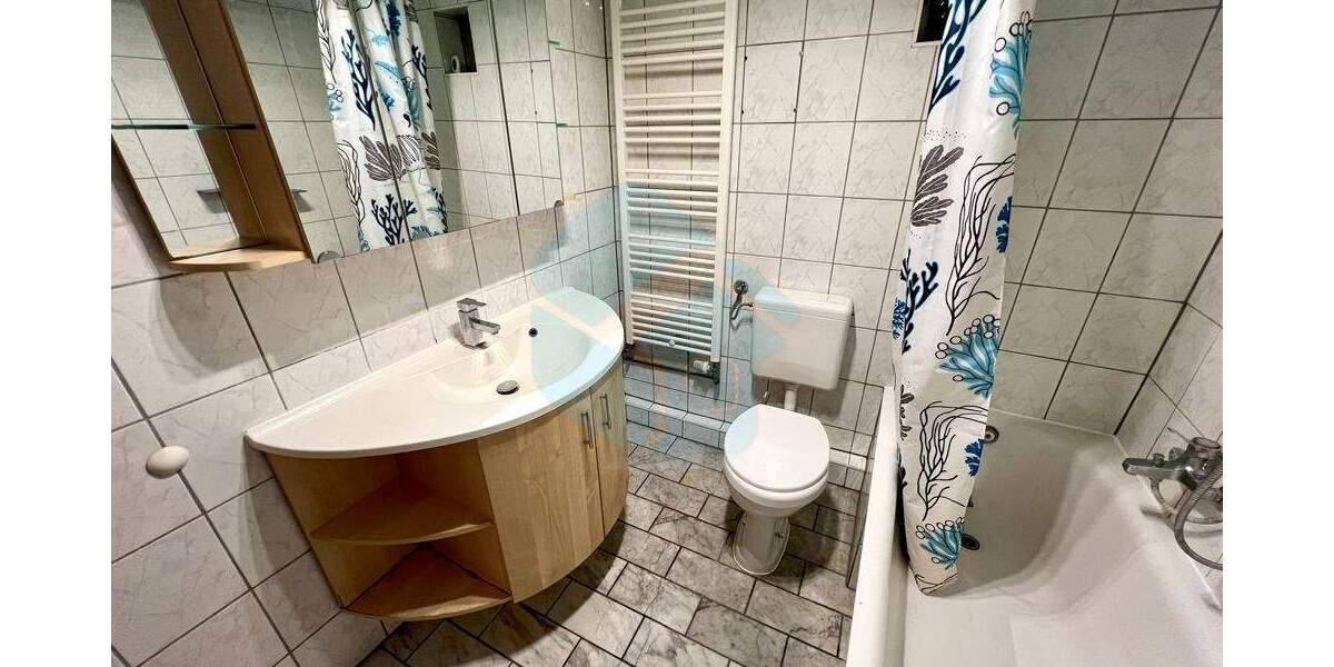 Einfamilienhaus Butzbach / Hoch-Weisel Hoch-Weisel - 5 Zimmer, 129 m&sup2;, 179.000&euro; | Angebot:25385969