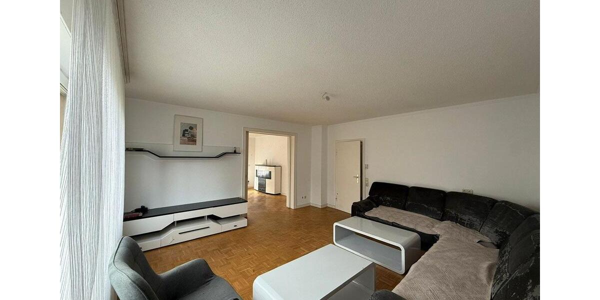 Doppelhaushälfte Bad Salzuflen - 8 Zimmer, 260 m&sup2;, 1.600&euro; | Angebot:26143853