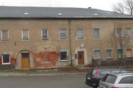Sanierungsbedürftiges Mehrgenerationshaus in Ronneburg bei Gera 8 zimmer