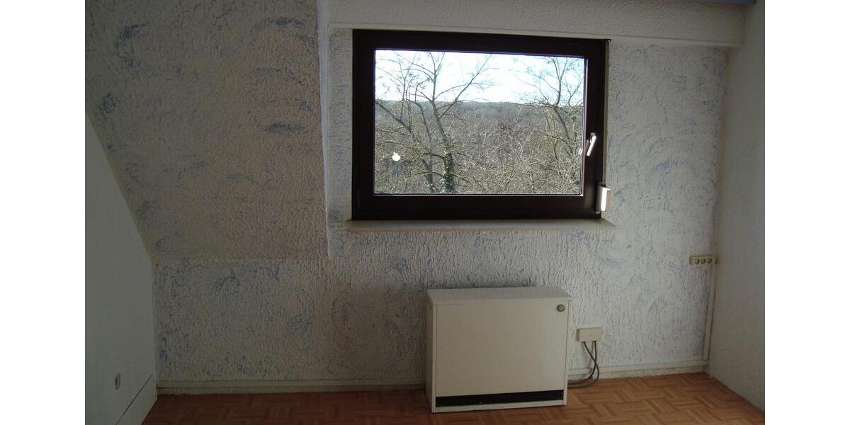 Etagenwohnung Saarbrücken Neue Bremm - 5 Zimmer, 78 m&sup2;, 750&euro; | Angebot:25351750