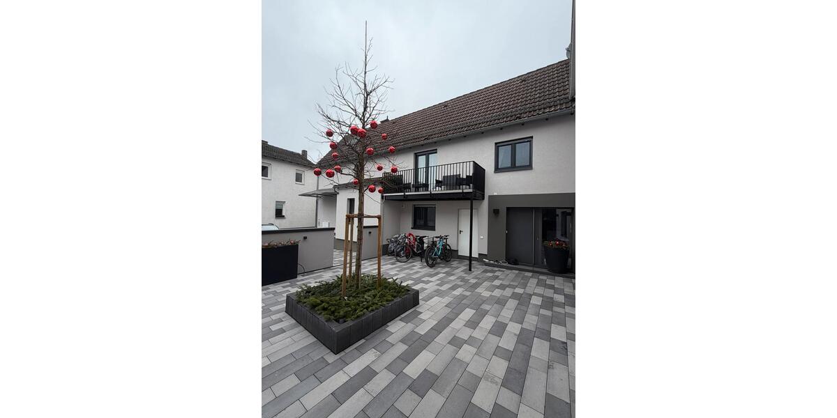 Einfamilienhaus Wiesbaden - 4.5 Zimmer, 110 m&sup2;, 1.695&euro; | Angebot:24740313