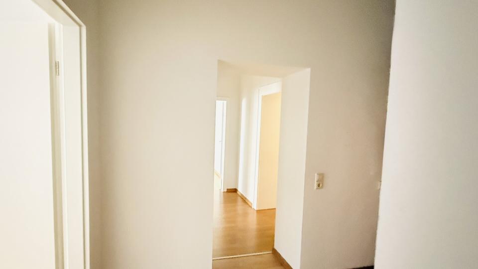 Etagenwohnung Meißen - 4 Zimmer, 117 m&sup2;, 800&euro; | Angebot:26336989
