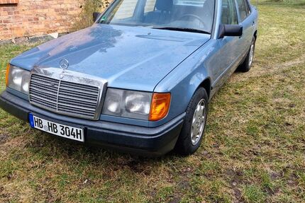Mercedes-Benz 230 124.297 km 7.800 &euro; Ferdinandshof 17379
