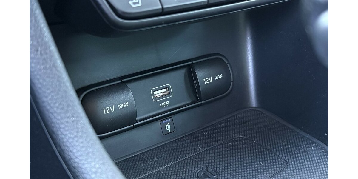 Kia Sportage Platinum Edition 4WD 360°/JBL/ACC/NAVI 77.030 km 21.800 &euro; Villingen-Schwenningen 78054