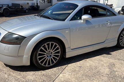 Audi TT 220.000 km 4.400 &euro; Malsch 76316