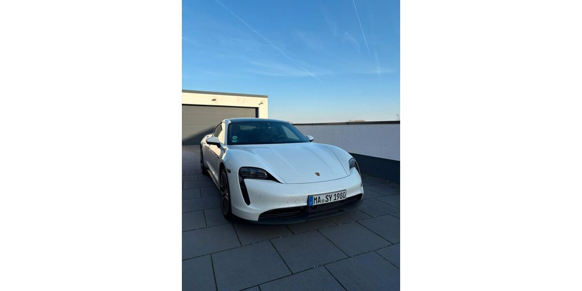 Porsche Taycan 34.000 km 58.786 &euro; MANNHEIM 68219
