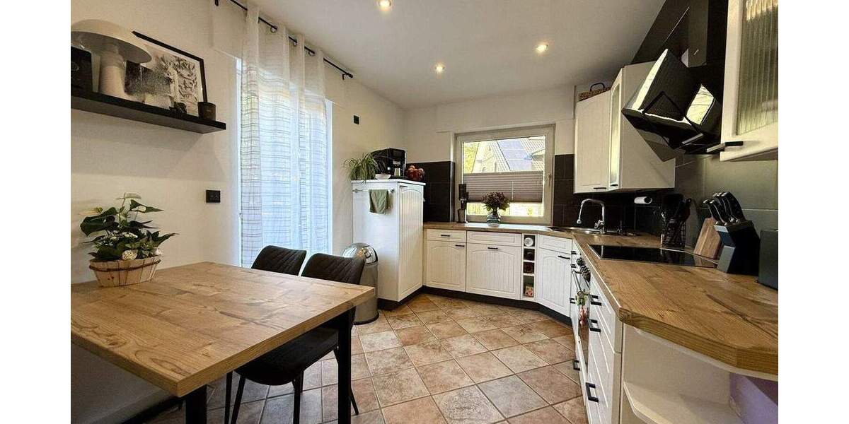 Mehrfamilienhaus, Wohnhaus Lotte Halen - 8 Zimmer, 193 m&sup2;, 549.000&euro; | Angebot:25673352