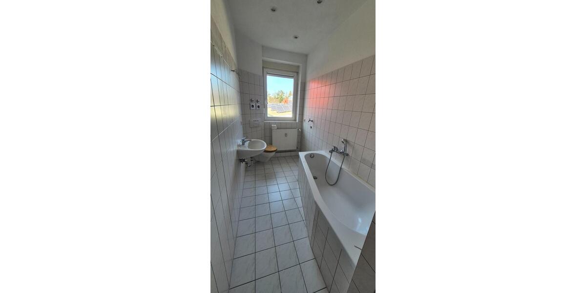 3-Zimmer-Wohnung 1.OG mit EBK - Hauptstr. 45, Doberlug-Kirchhain 3 zimmer