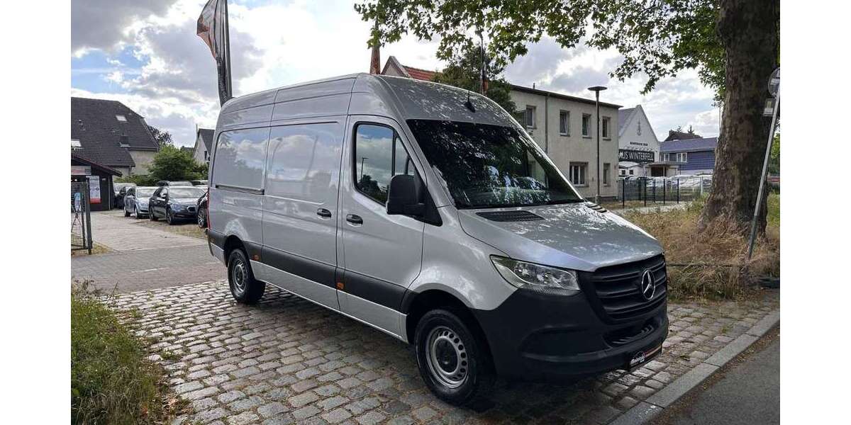 Mercedes-Benz Sprinter 198.542 km 23.950 &euro; Brandenburg an der Havel 14772