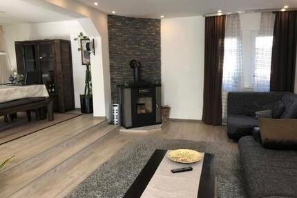 Haus Gießen Wieseck - 5 Zimmer, 125 m&sup2;, 1.350&euro; | Angebot:26383121