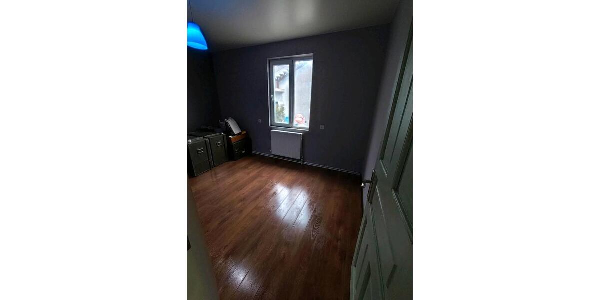 Einfamilienhaus Püttlingen - 10 Zimmer, 207 m&sup2;, 190.000&euro; | Angebot:26322667