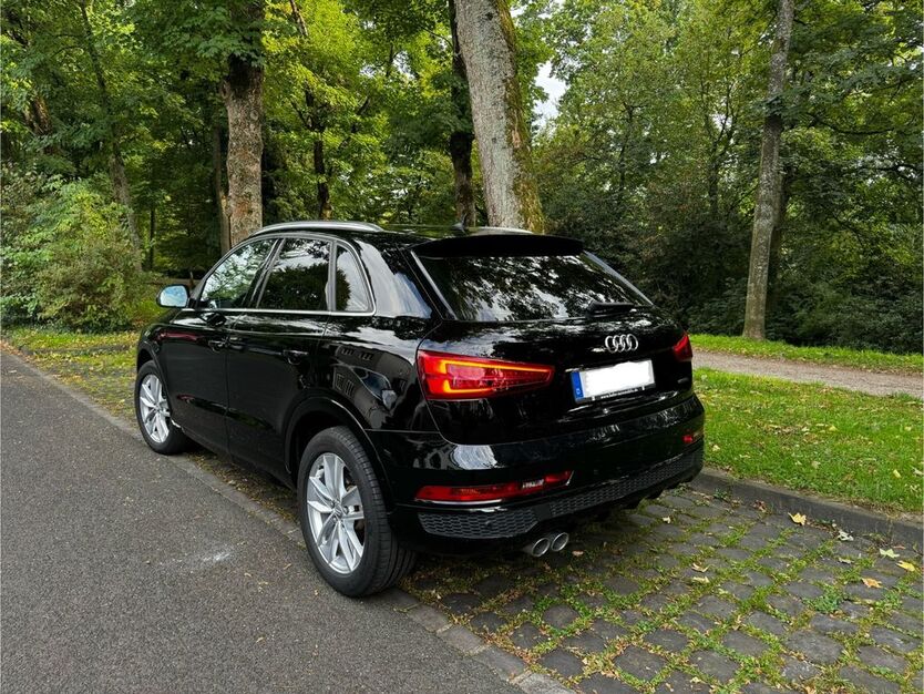 Audi Q3 109.000 km 25.400 € Düsseldorf 40215