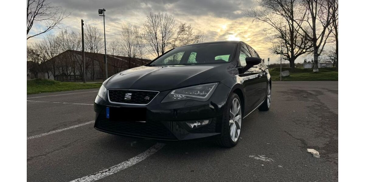 Seat Leon 141.000 km 9.300 &euro; Gärtringen 71116