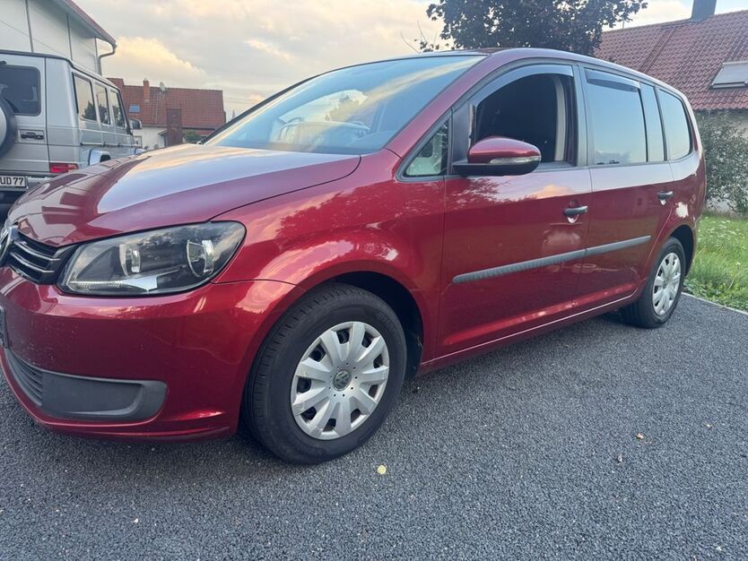 VW Touran 166.000 km 5.990 € Zusamaltheim 86637