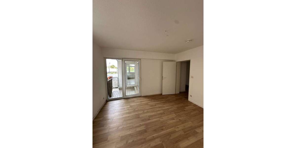 ++Erdgeschosswohnung mit 2 Balkone und Tiefgarage++ 3 zimmer