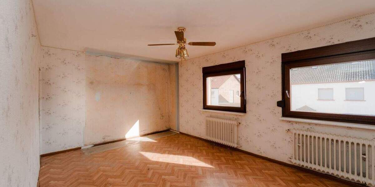 Doppelhaushälfte Mannheim Schönau - 6 Zimmer, 155 m&sup2;, 349.000&euro; | Angebot:25836522