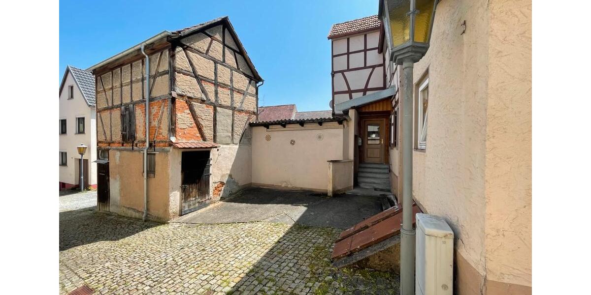 Mehrfamilienhaus, Wohnhaus Maßbach - 11 Zimmer, 266 m&sup2;, 49.000&euro; | Angebot:26728200