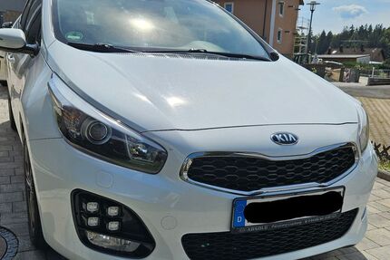 Kia ceed Sportswagon 222.000 km 7.000 € Flossenbürg 92696