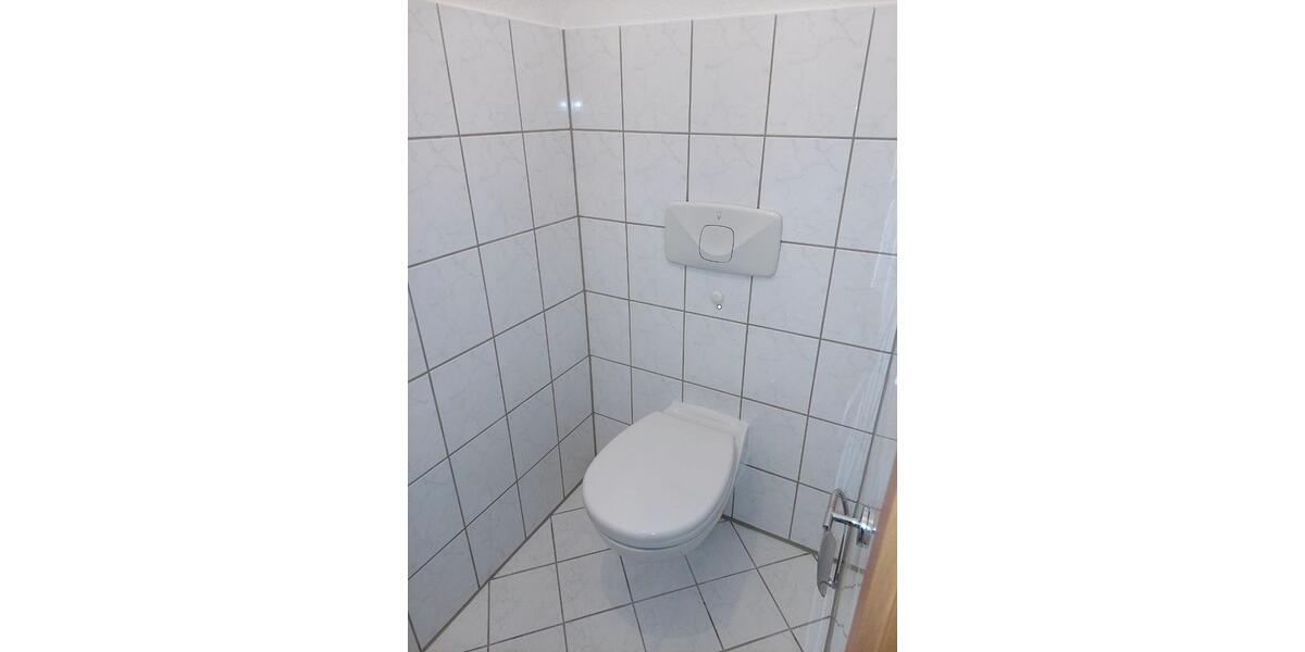 Dachgeschoßwohnung Erfurt Hochheim - 3 Zimmer, 78 m&sup2;, 890&euro; | Angebot:26354149