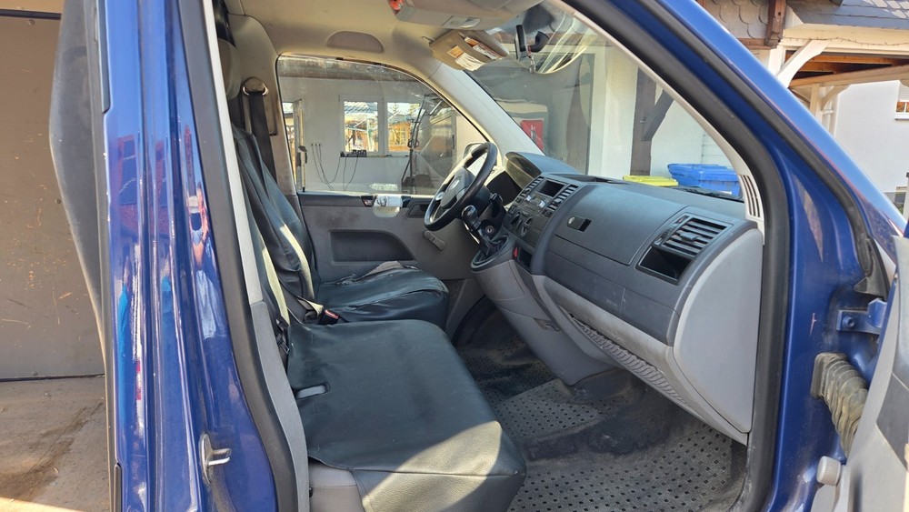 VW T 5 130.000 km 6.000 &euro; Magdeburg 39104