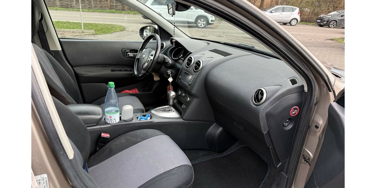 Nissan Qashqai *1.Hand,Panorama,Navi,Automatik,unfallfr 133.000 km 6.800 &euro; Schorndorf 73614