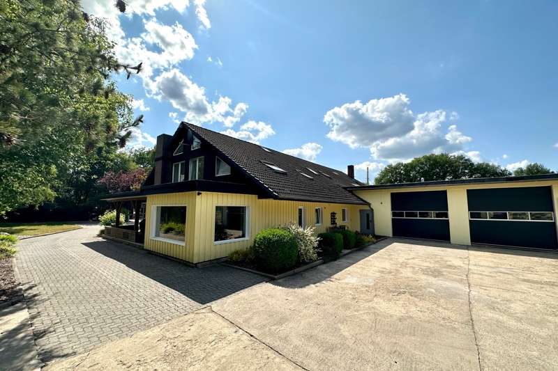 Halle in Wrist 900.000 € 248 m² zimmer