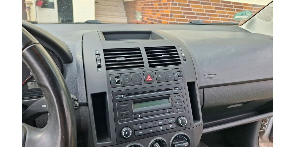 VW Polo 68.000 km 3.200 &euro; Sontra 36205