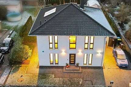 Haus zum Kaufen in Leegebruch 599.000 € 147 m² 5 zimmer