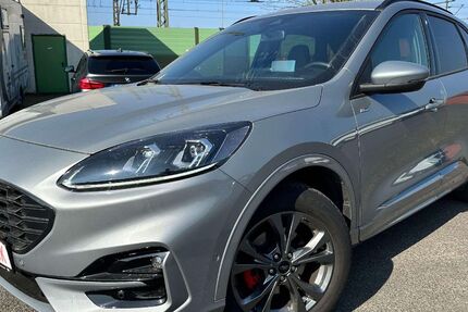 Ford Kuga 21.900 km 29.789 € Neumünster 24536