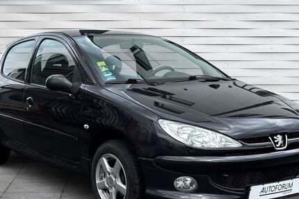 Peugeot 206 153.000 km 2.480 &euro; Dietzenbach 63128