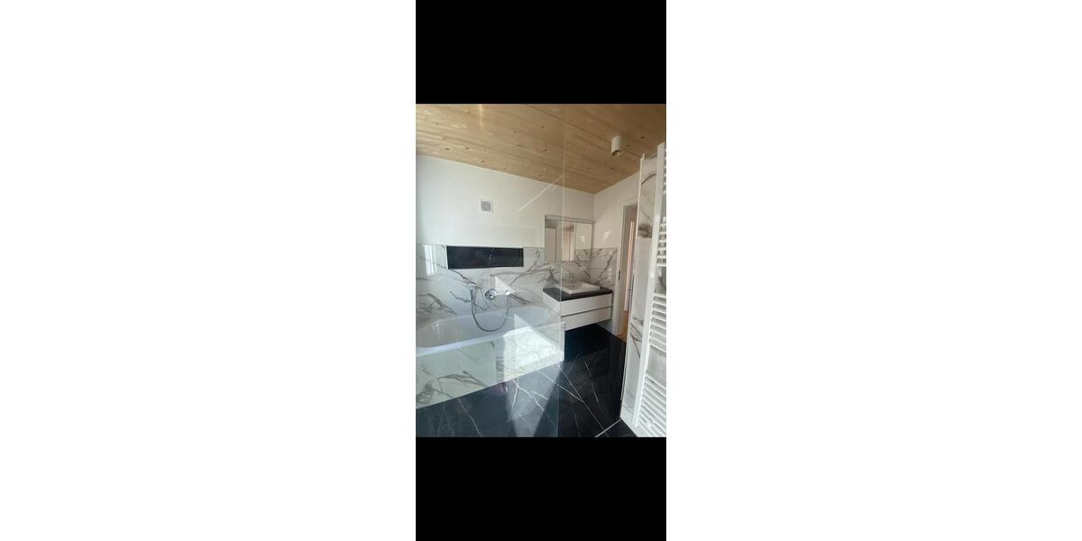 Erdgeschoßwohnung Backnang - 3 Zimmer, 95 m&sup2;, 1.385&euro; | Angebot:26088252