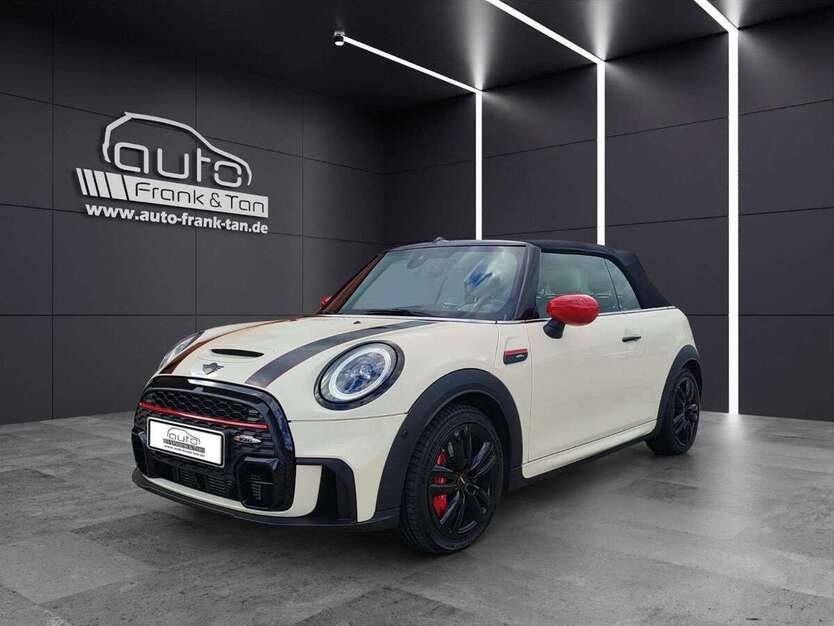 Mini John Cooper Works Cabrio 42.687 km 32.490 € Schmelz 66839