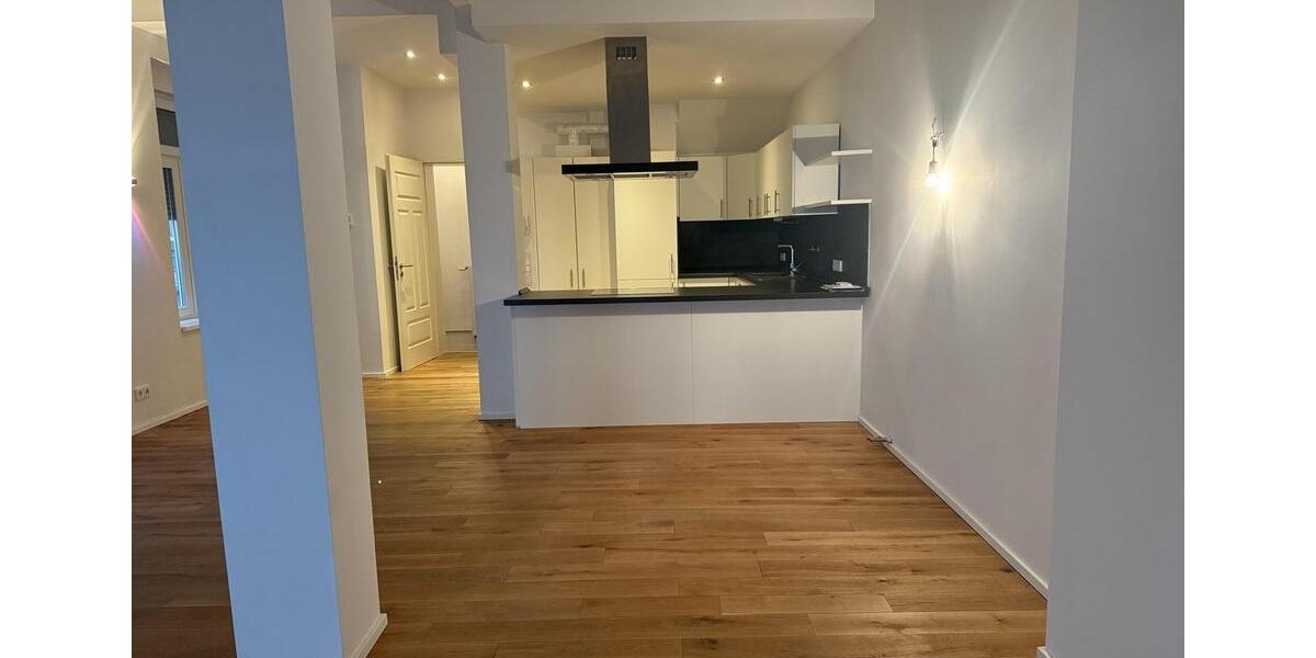 Saniertes Stadthaus FFM-Höchst-Nähe Bahnhof 4 zimmer