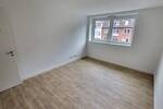 Exklusiv: Sanierte 3-Zi.-Wohnung mit Carport, Aufzug, Balkon & traumhaftem DOM-Blick am Mühlenteich